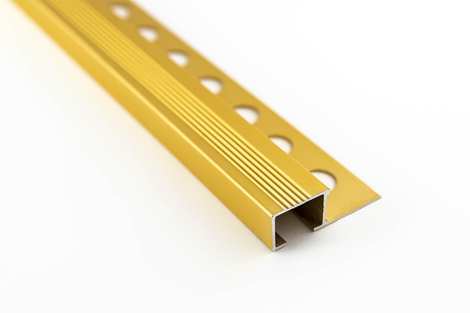 Nez de Marche d’Escalier en Alu 14×20,5x13mm Or 0PAINOR
